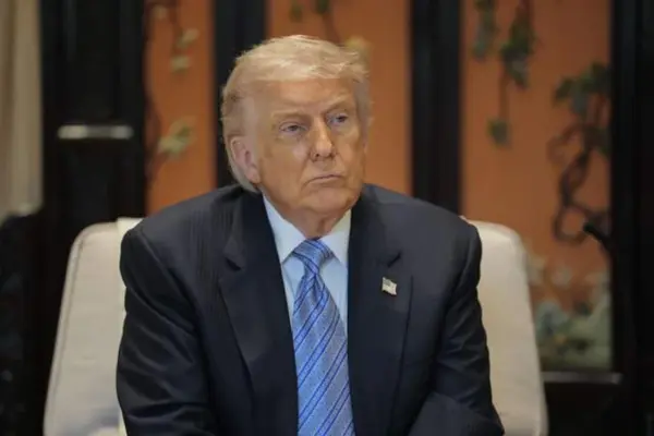 Трамп пообіцяв запитати Путіна про передачу РФ Ірану знімків баз США