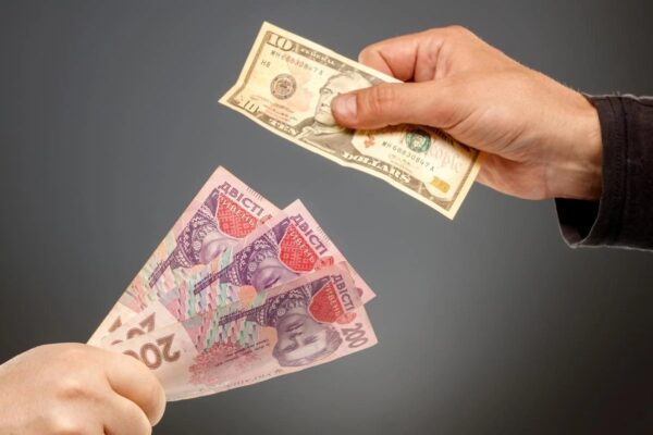 Що 18 липня означали для українців прогнози та курси долара, євро і злотого