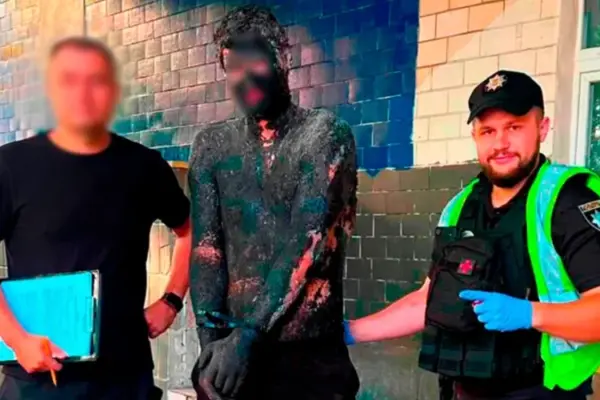 Хто фігурує у справі про пограбування у Києві зі смолою як маскуванням