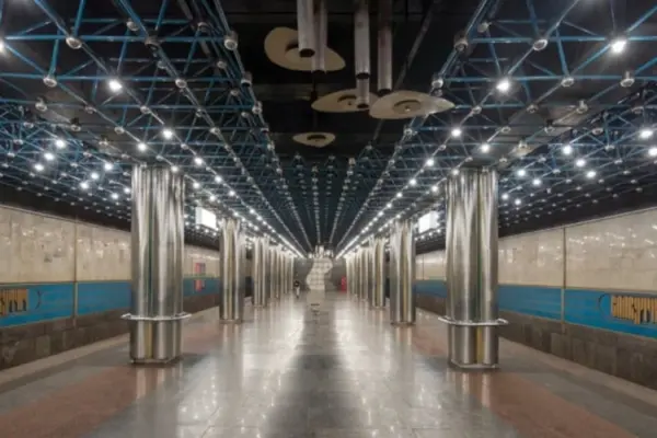 У Києві відновили рух поїздів зеленої лінії метро через Південний мост