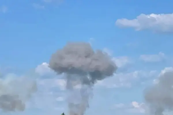 КМВА підтвердила падіння уламків біля АЗС у Дарницькому районі Києва